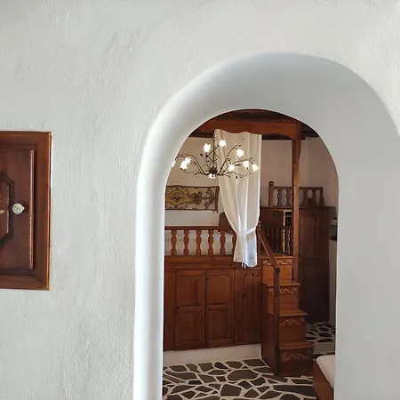 度假居 «astrofeggia» A Private Stone House Nature-seaview *