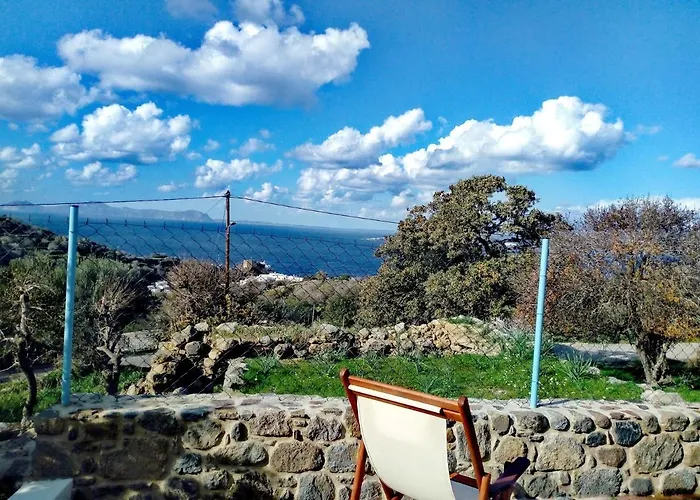 Dom wakacyjny «astrofeggia» A Private Stone House Nature-seaview *