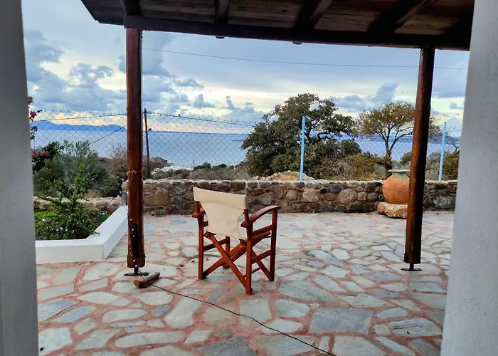 «astrofeggia» A Private Stone House Nature-seaview Dom wakacyjny *