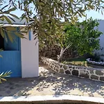 «astrofeggia» A Private Stone House Nature-seaview
