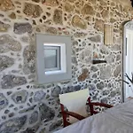 «astrofeggia» A Private Stone House Nature-seaview *