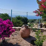 «astrofeggia» A Private Stone House Nature-seaview * Mandráki