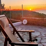 «astrofeggia» A Private Stone House Nature-seaview