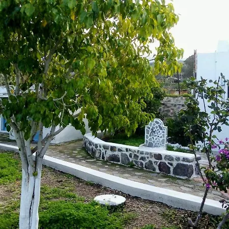 «astrofeggia» A Private Stone House Nature-seaview *