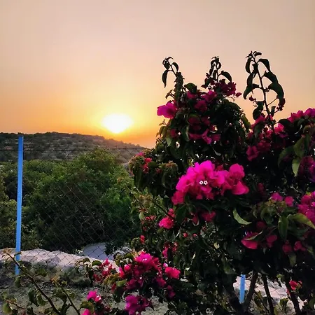 בית נופש «astrofeggia» A Private Stone House Nature-seaview *