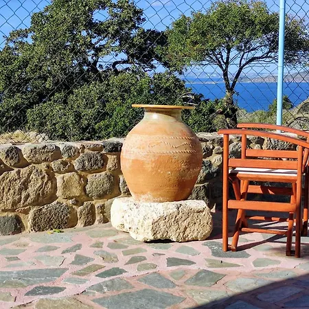 «astrofeggia» A Private Stone House Nature-seaview * Mandrákion