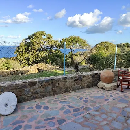 בית נופש «astrofeggia» A Private Stone House Nature-seaview Mandrákion
