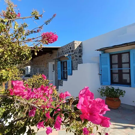 «astrofeggia» A Private Stone House Nature-seaview Holiday home