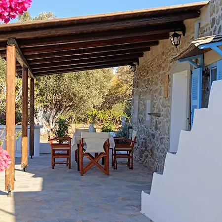 «astrofeggia» A Private Stone House Nature-seaview Mandrákion