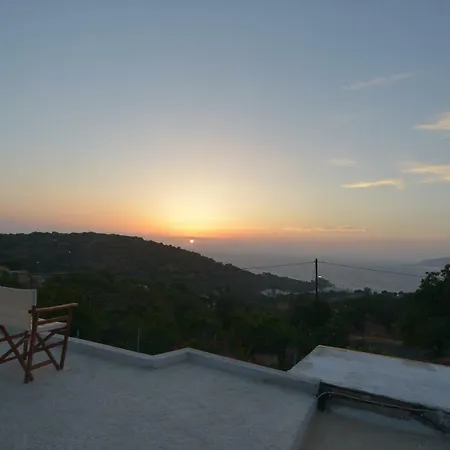 «astrofeggia» A Private Stone House Nature-seaview * Mandrákion