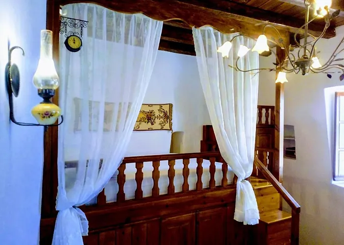 «astrofeggia» A Private Stone House Nature-seaview بيت للعطل Mandrákion