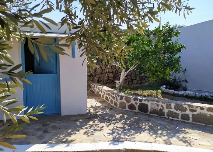 «astrofeggia» A Private Stone House Nature-seaview