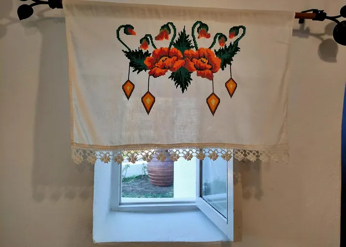 «astrofeggia» A Private Stone House Nature-seaview