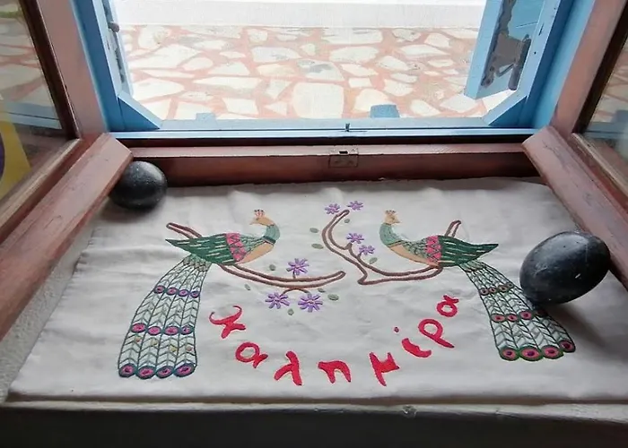 Tatil Evi «astrofeggia» A Private Stone House Nature-seaview Mandrákion