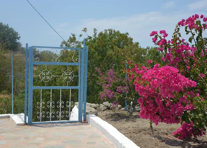 «astrofeggia» A Private Stone House Nature-seaview Mandrákion