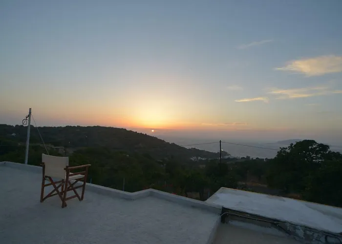 «astrofeggia» A Private Stone House Nature-seaview * Mandrákion