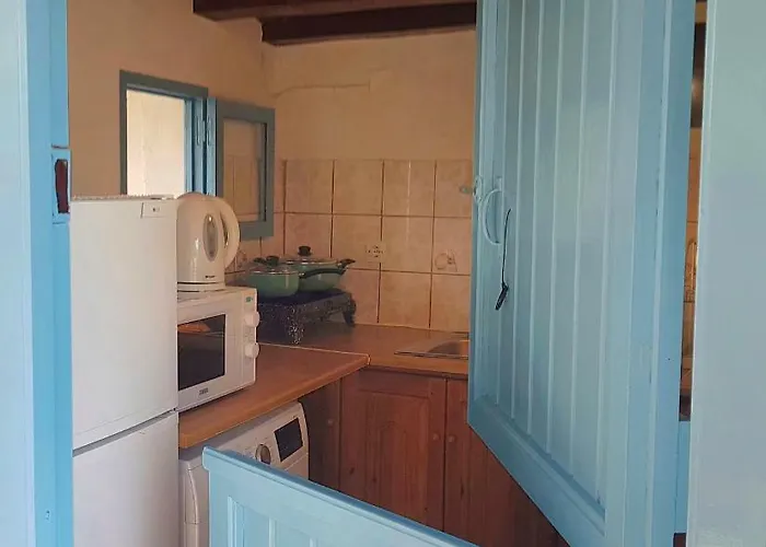 «astrofeggia» A Private Stone House Nature-seaview Mandrákion